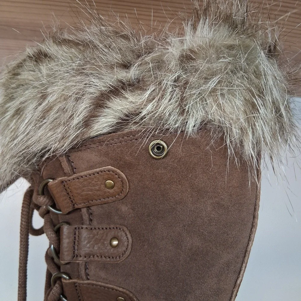 Sorel Joan of Arctic Faux Fur Waterproof Suede Leather Boots‎ Women's Size 6